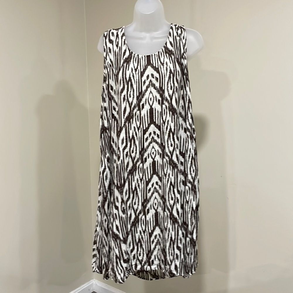 Roaman's brown and white summer dress.  Size 26/28 2X 3X plus